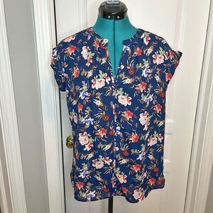 Philosophy NWT Floral Lightweight Unlined Sheer Split V Neck Short Sleeve Blouse